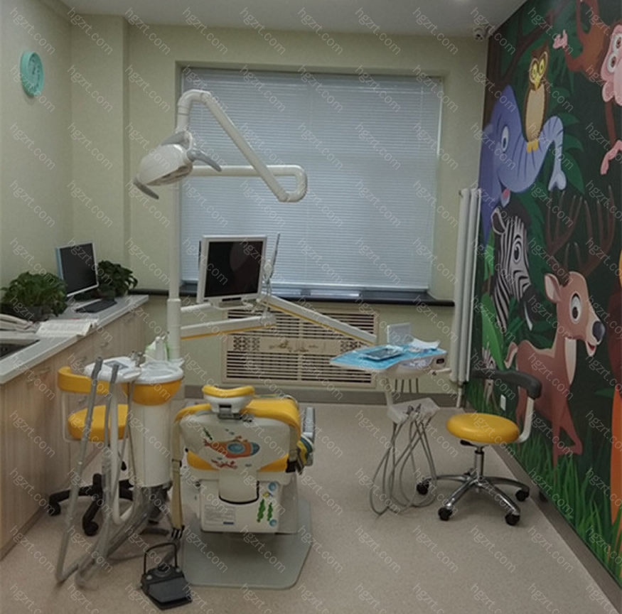 哈尔滨芽美口腔医院开设有种植牙、牙齿矫正、牙齿美白修复、牙周疾病、儿童齿科等项目